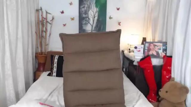 Image 10 of mitzihakku Stream on Chaturbate on 19 months ago