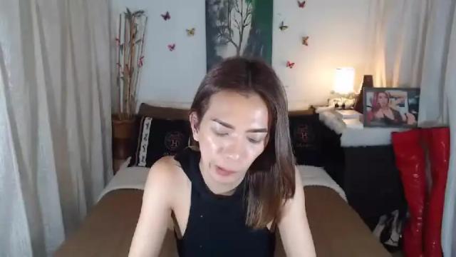 Image 4 of mitzihakku Stream on Chaturbate on 18 months ago