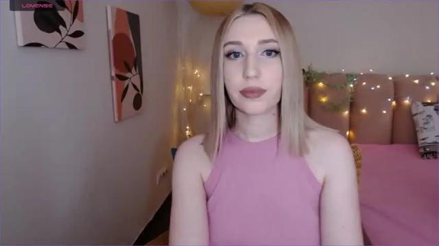 Image 12 of miuelle Stream on Chaturbate on 12 months ago