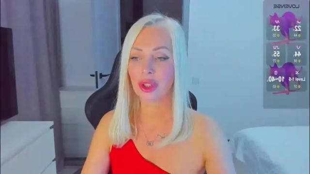 Image 2 of miya_kisss Stream on Chaturbate on 13 days ago