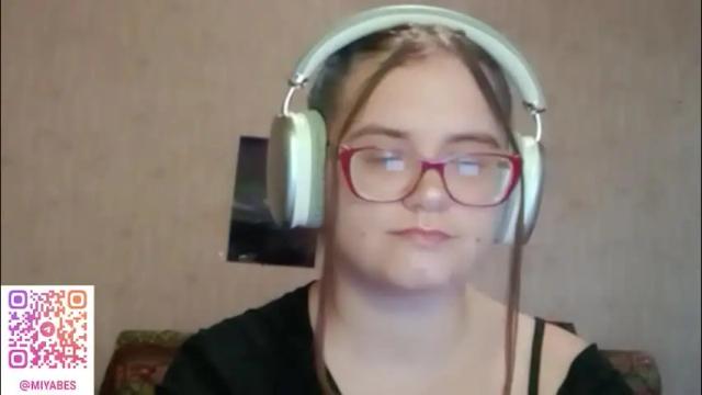 Image 3 of miyabe Stream on Chaturbate on 1 month ago