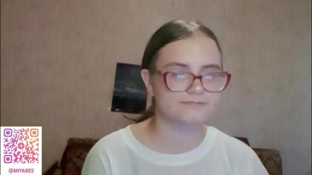 Image 3 of miyabe Stream on Chaturbate on 26 days ago