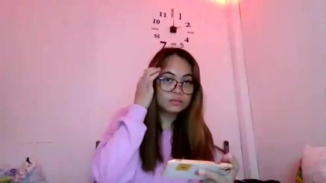 Image 11 of mizmay Stream on Chaturbate on 17 months ago