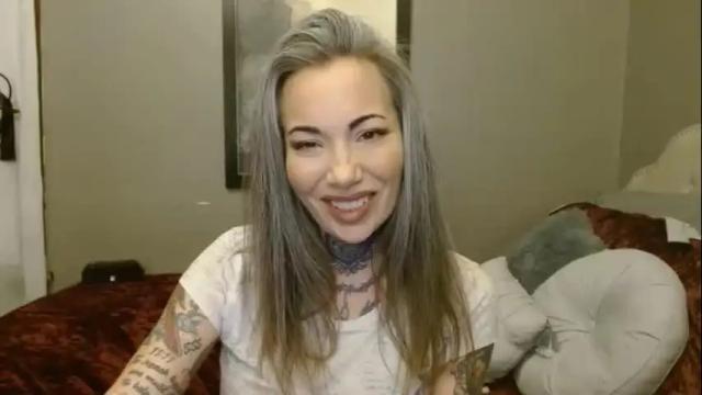 Image 4 of mizxtrix Stream on Chaturbate on 14 months ago