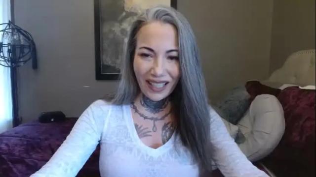 Image 2 of mizxtrix Stream on Chaturbate on 13 months ago