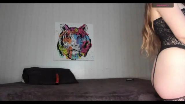 Image 3 of mizzkittay Stream on Chaturbate on 14 months ago