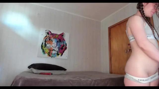 Thumbnail 3, mizzkittay's Stream at Chaturbate, 19 months ago