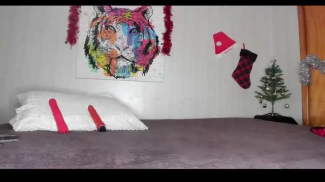 Image 3 of mizzkittay Stream on Chaturbate on 18 months ago