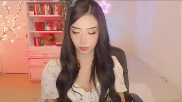 Image 3 of mkultra_aliice Stream on Chaturbate on 1 month ago