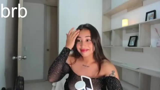 Image 12 of mlkeva24 Stream on Chaturbate on 15 months ago