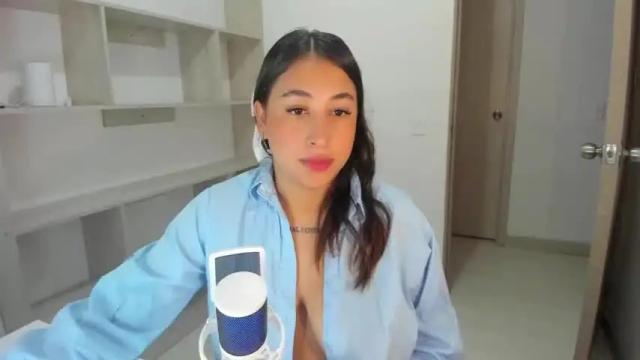 Image 7 of mlkeva24 Stream on Chaturbate on 15 months ago