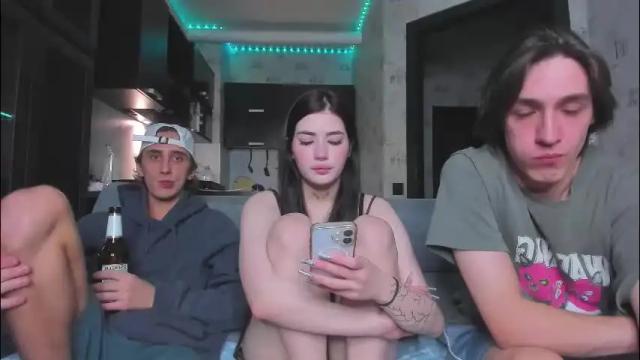 Thumbnail 1, mmkakpoxyi22's Stream at Chaturbate, 3 months ago