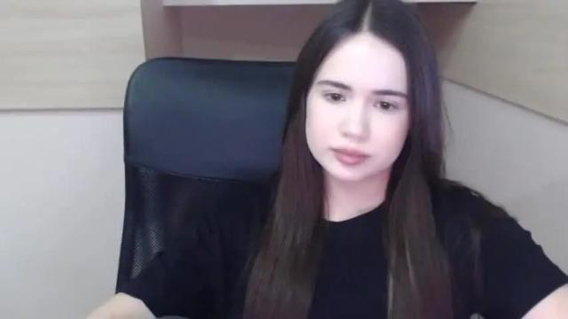 Image 10 of mmm_bananaa_ Stream on Chaturbate on 13 months ago