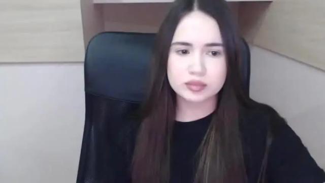 Image 2 of mmm_bananaa_ Stream on Chaturbate on 13 months ago