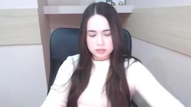 Image 2 of mmm_bananaa_ Stream on Chaturbate on 13 months ago