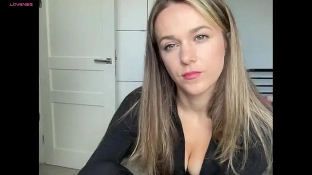 Image 6 of mmminnie Stream on Chaturbate on 27 days ago