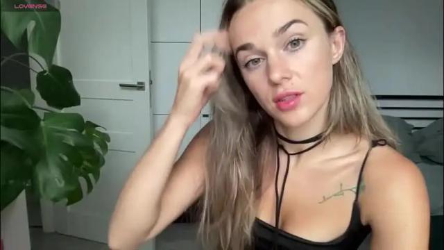 Image 10 of mmminnie Stream on Chaturbate on 2 months ago