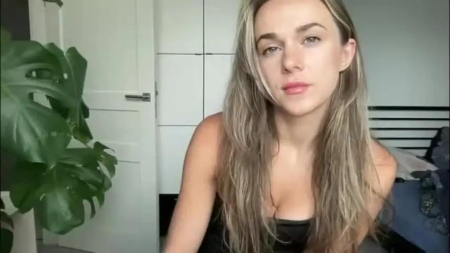 Image 2 of mmminnie Stream on Chaturbate on 2 months ago