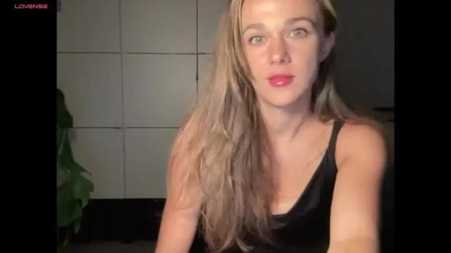 Image 4 of mmminnie Stream on Chaturbate on 2 months ago