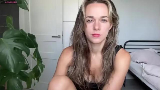 Image 7 of mmminnie Stream on Chaturbate on 2 months ago
