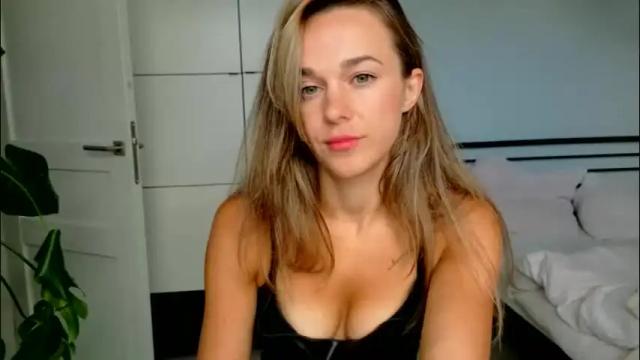 Image 7 of mmminnie Stream on Chaturbate on 2 months ago