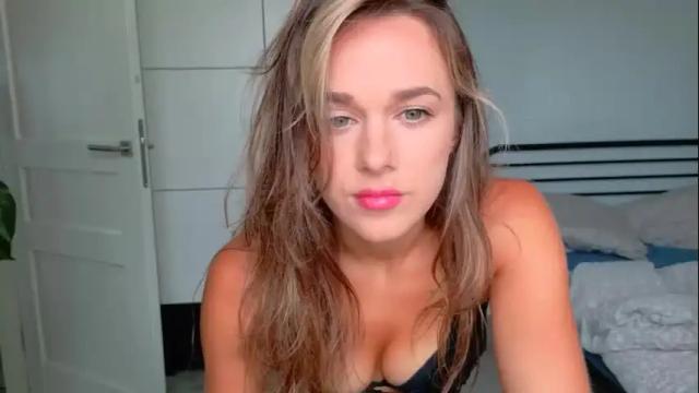 Image 4 of mmminnie Stream on Chaturbate on 1 month ago