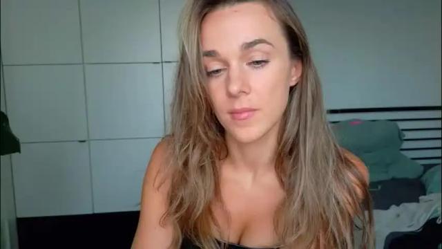 Image 3 of mmminnie Stream on Chaturbate on 1 month ago