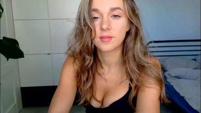Image 3 of mmminnie Stream on Chaturbate on 29 days ago