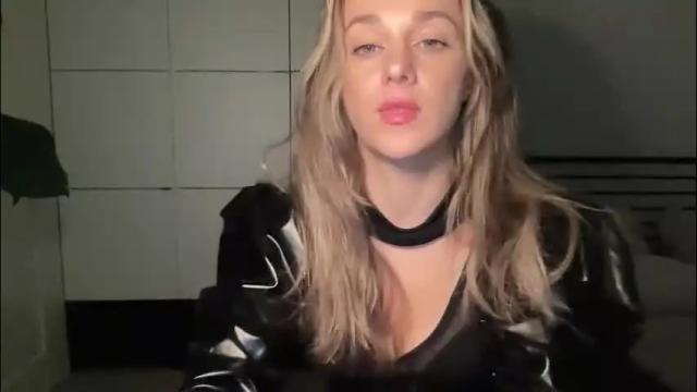 Image 3 of mmminnie Stream on Chaturbate on 24 days ago