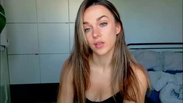 Image 11 of mmminnie Stream on Chaturbate on 3 days ago