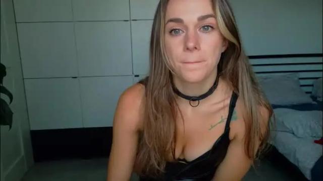 Image 2 of mmminnie Stream on Chaturbate on 2 months ago