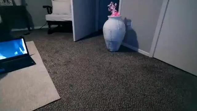 Image 12 of mmmmmwah Stream on Chaturbate on 3 months ago