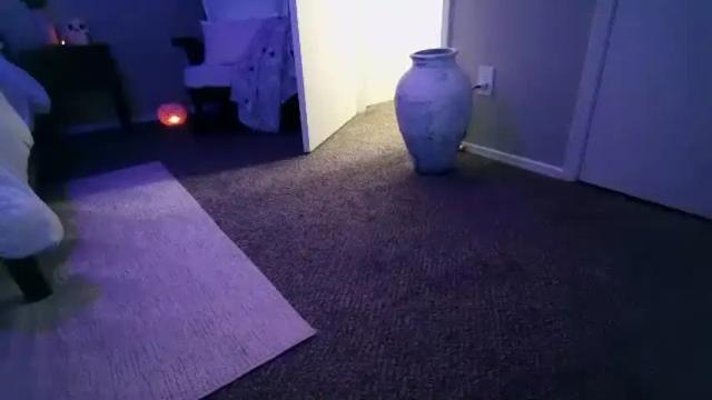 Image 10 of mmmmmwah Stream on Chaturbate on 1 month ago