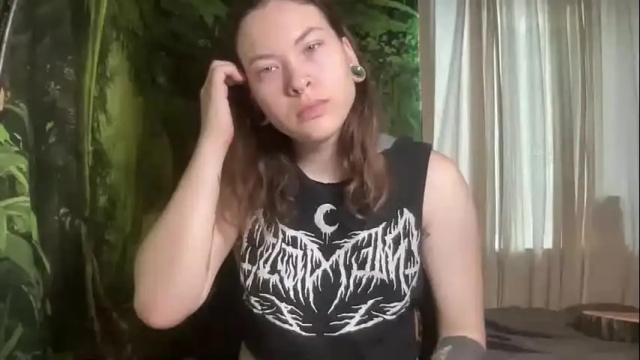 Image 4 of mo0n_goddess Stream on Chaturbate on 1 month ago