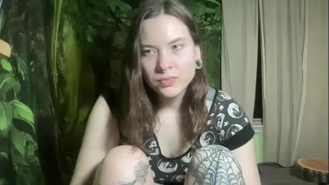 Image 11 of mo0n_goddess Stream on Chaturbate on 1 month ago