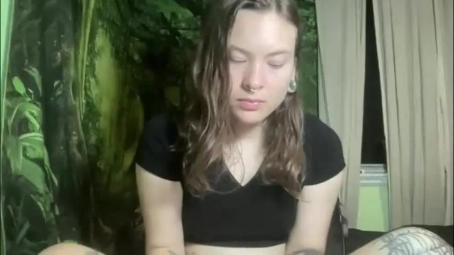 Image 10 of mo0n_goddess Stream on Chaturbate on 1 month ago