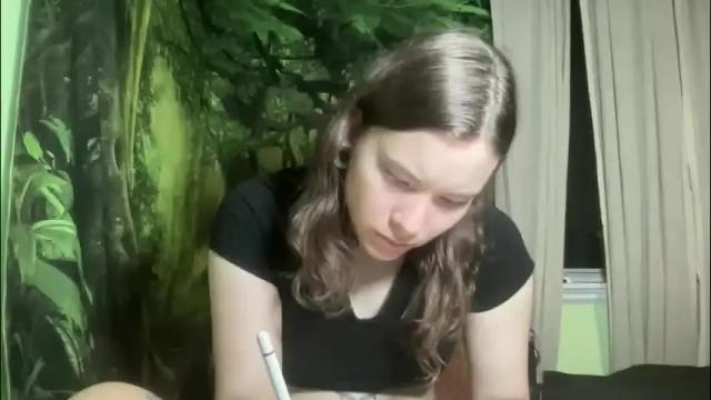 Image 4 of mo0n_goddess Stream on Chaturbate on 1 month ago