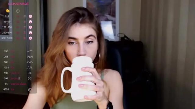 Image 2 of moanamo Stream on Chaturbate on 13 months ago