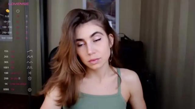 Image 4 of moanamo Stream on Chaturbate on 13 months ago