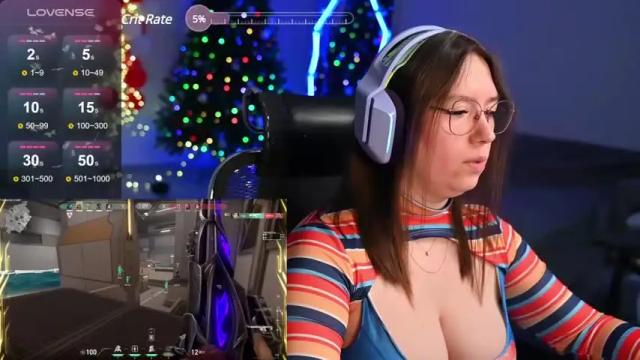 Image 12 of moaning___lisa Stream on Chaturbate on 14 months ago