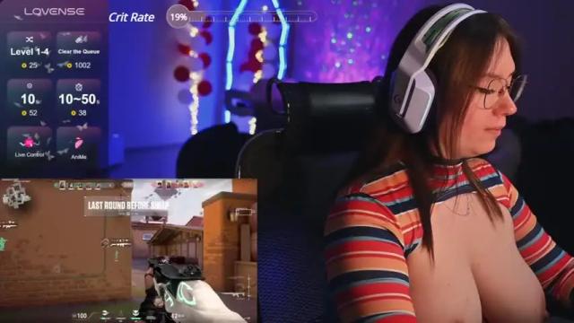 Image 7 of moaning___lisa Stream on Chaturbate on 14 months ago