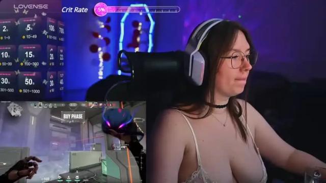 Image 8 of moaning___lisa Stream on Chaturbate on 13 months ago
