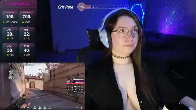Image 10 of moaning___lisa Stream on Chaturbate on 1 month ago