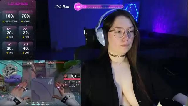 Image 4 of moaning___lisa Stream on Chaturbate on 1 month ago