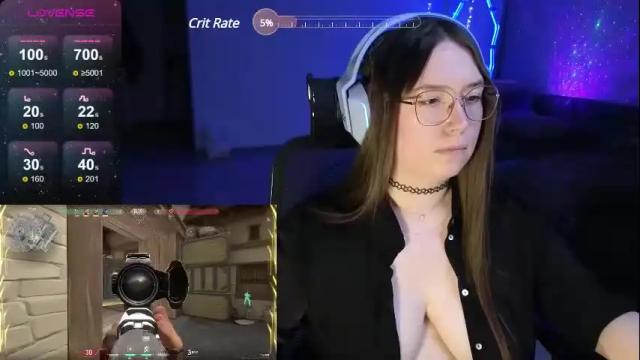 Image 10 of moaning___lisa Stream on Chaturbate on 24 days ago