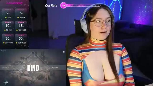 Image 3 of moaning___lisa Stream on Chaturbate on 16 days ago