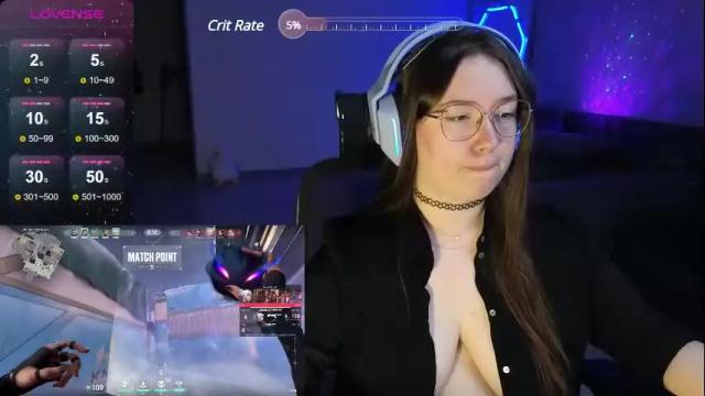 Image 12 of moaning___lisa Stream on Chaturbate on 7 days ago