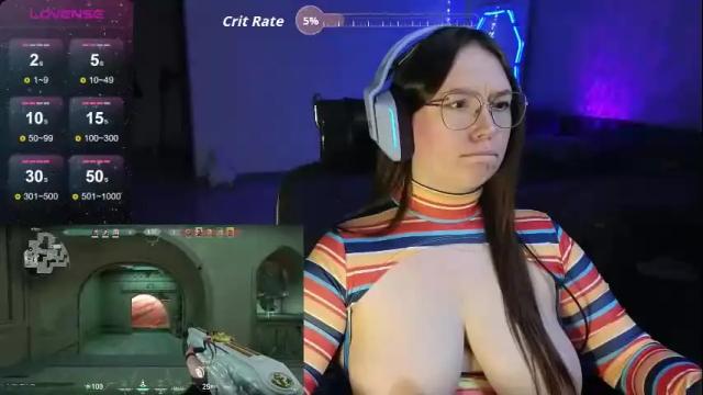 Image 3 of moaning___lisa Stream on Chaturbate on 2 days ago