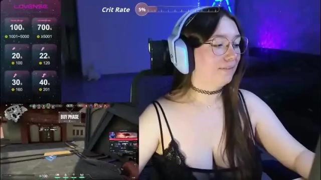 Image 10 of moaning___lisa Stream on Chaturbate on 26 days ago
