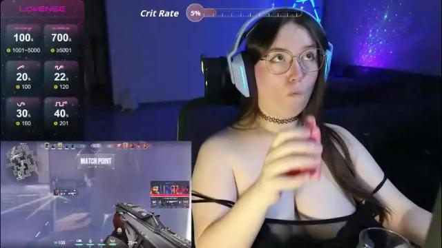 Image 7 of moaning___lisa Stream on Chaturbate on 26 days ago